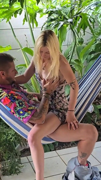 Hawaii Holiday Slutty Girlfriend on Top