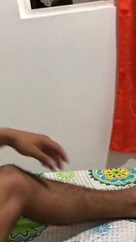Mein stiefbrudchen kommt in mein zimmer, um mir einen leckeren fick zu geben