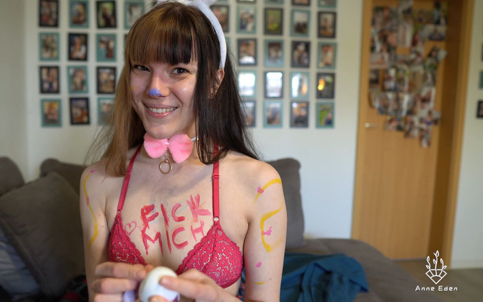 Anne Eden: Cute bunny jedzie kutas do orgazmu - część 2