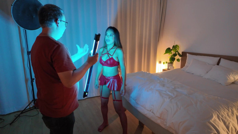 Sensual-X: 뒤에서 - 핫한 라틴계 여자 Mia Nins를 핥는 아름다운 Elvira Susse