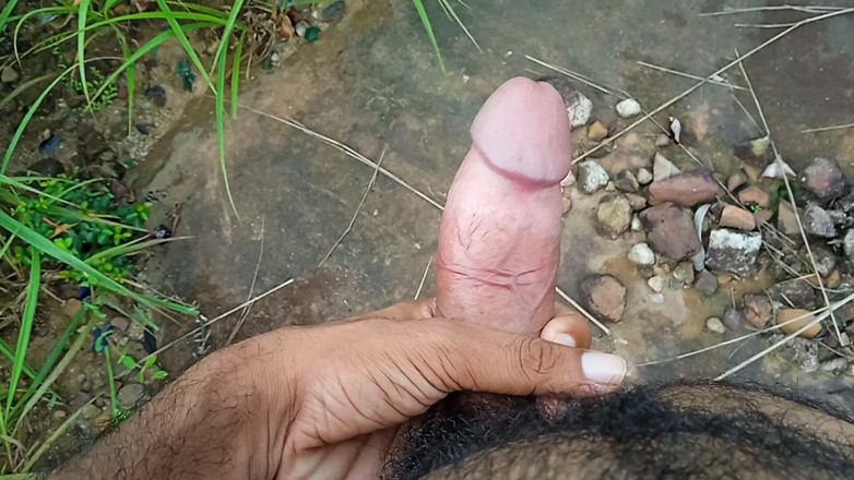 raoa6015: Ioe nuda e mi masturbo