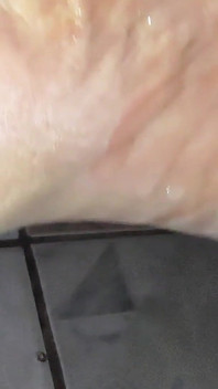 Crot di kakiku, close up beberapa bagian tubuhku