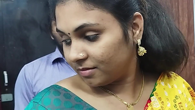 Vaishnavysharunraj: Kerala Girl Half Saree Removal and Boobs Suck Hot Romance