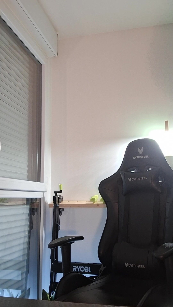 Xfroska: ペニスの前で美しいマスターベーション、変態たちのための美しい光景