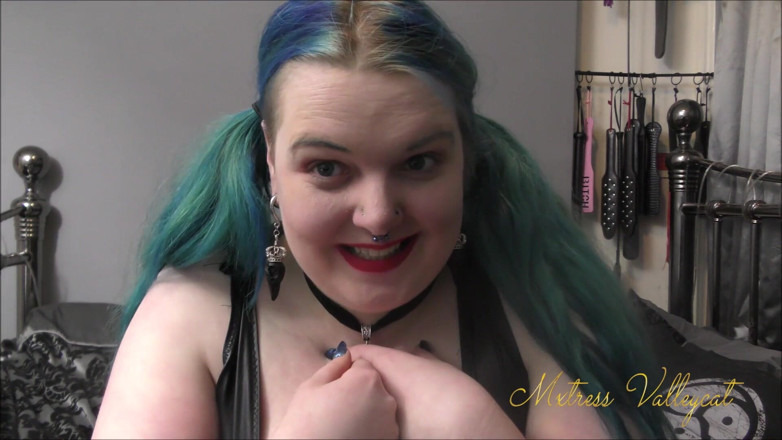 Mxtress Valleycat: New nose stud - I want more