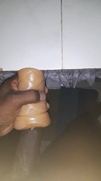 Masturbándose S7 E6