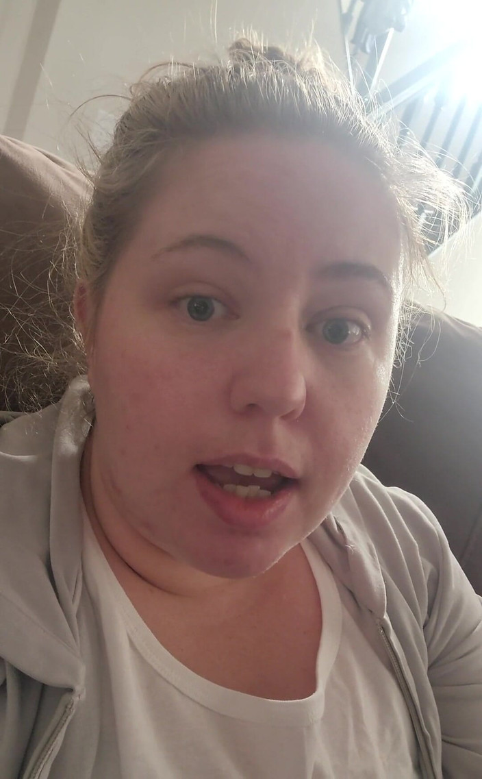 KinkyKatie: 내 휴대 전화에 충분한 공간이 없습니다