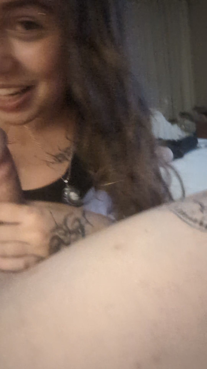 Big nipz: Bambi Sucks My Cock