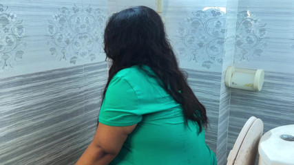 Aria Mia: Rough Fucking in Bathroom! - Cum