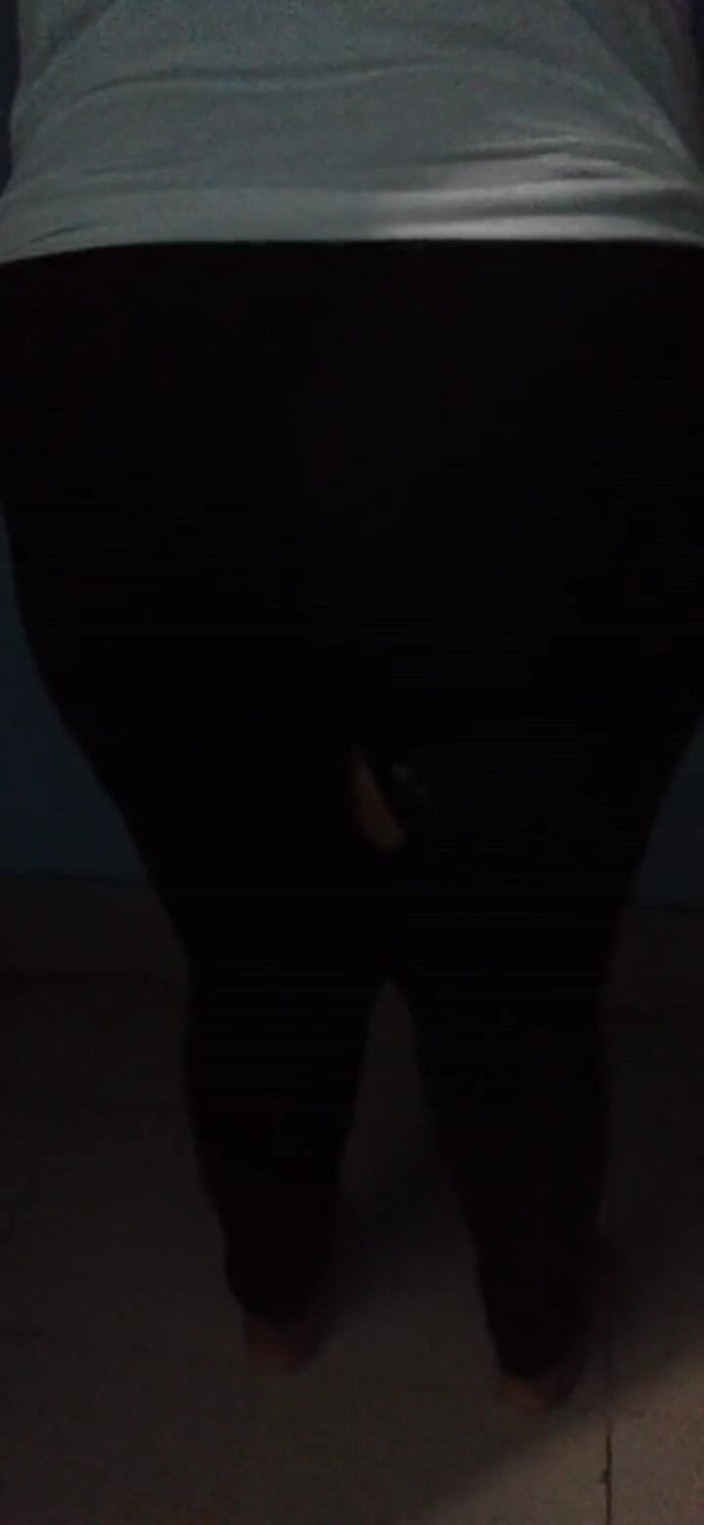 Aria Mia: Pantat besar pembantu Italia