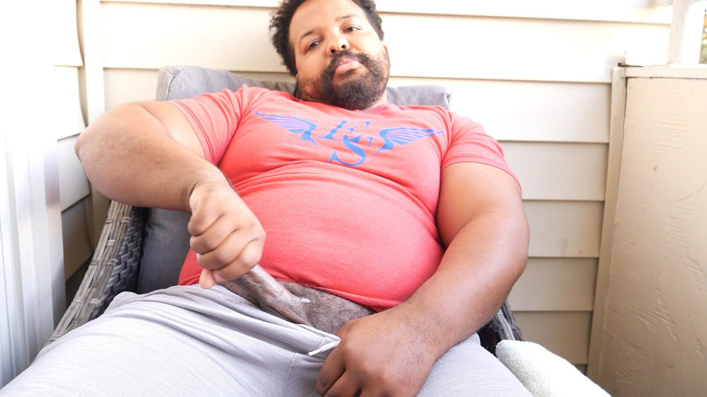 Eddie Venezuela: Stepdaddy Bear Beats His Hot Cock in Public and Busts...