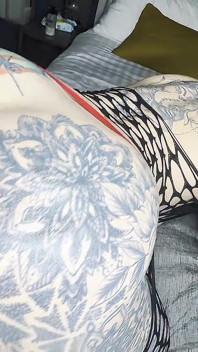 Bbc la troia in calze a rete adora quel grosso cazzo. POV