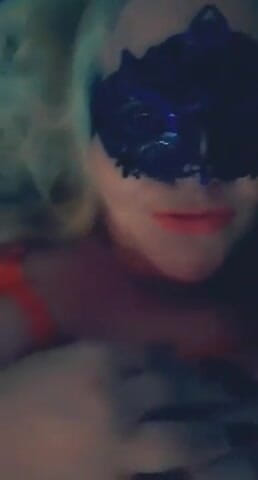 BBW-Cleopatra: Playing with my boobs closeup