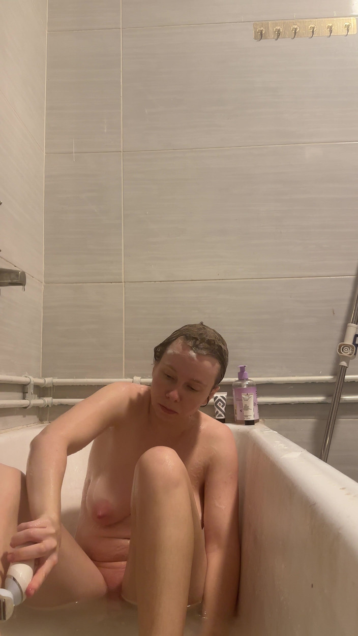 SweetLucy96: Capezzoli duri