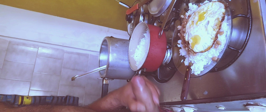 Stink HairyMale: Wytrysk na jedzenie - Vid 0