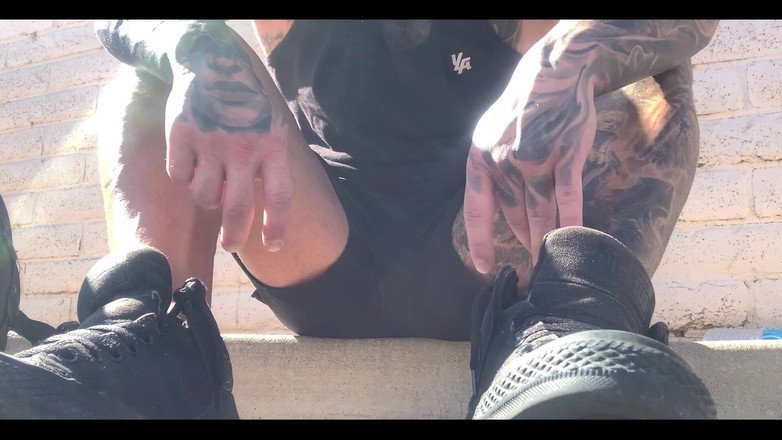 Jasons feet: Ich habe ein weiteres paar socken an einen bald ziemlich...