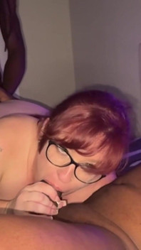 Noua vecină țâțoasă Bexx este umplută dublu de Blvck Rose și domnul Majic
