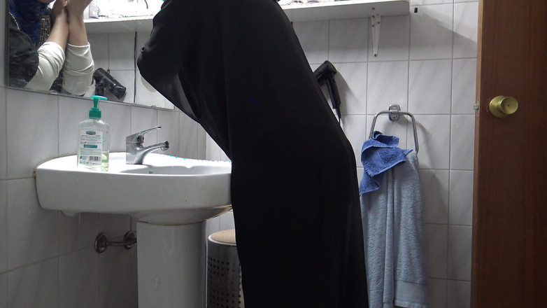 Souzan Halabi: Tanpa Vaseline!! Aku ngentot pantat istri muslimku sebelum berangkat kerja