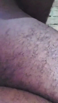 Sera-t-il amusant de baiser ta demi-sœur avec une bite toute la nuit ?