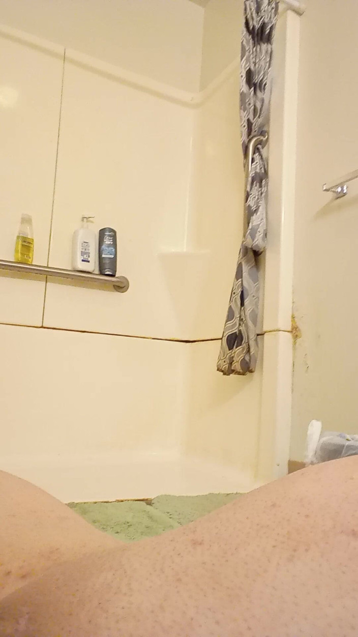 JG Risk: 7-6-2024 Sega sul pavimento del bagno pt. 1