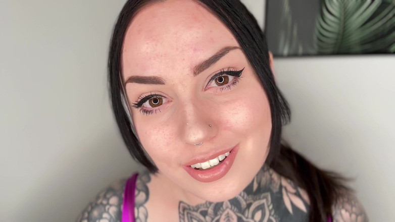 Miss Valentina: Augenkontakt Mesmerise