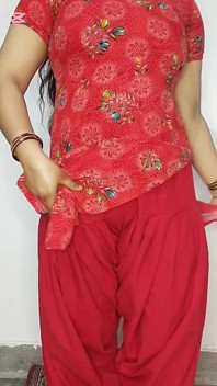 Indian Solo - Beautiful 18 Year Old Desi Cute Girl Full Nude Body Show