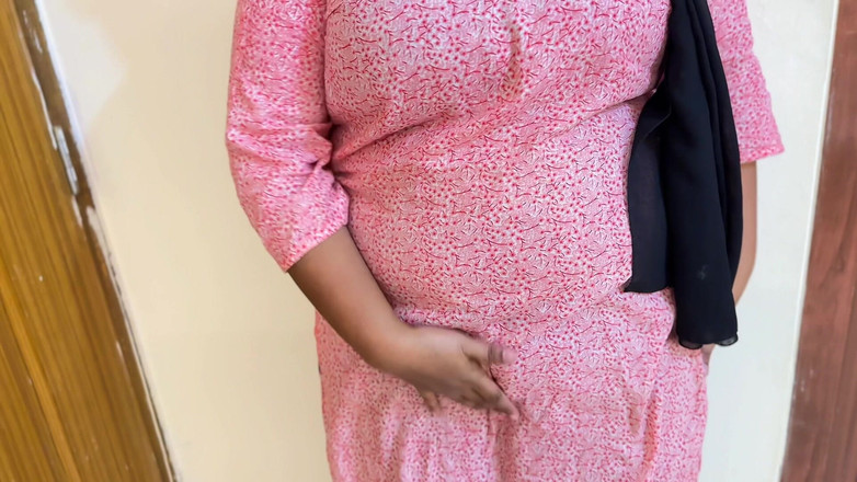 Aria Mia: Egyptská etnika Milf kamarádka milf macecha chce sex se synovým...