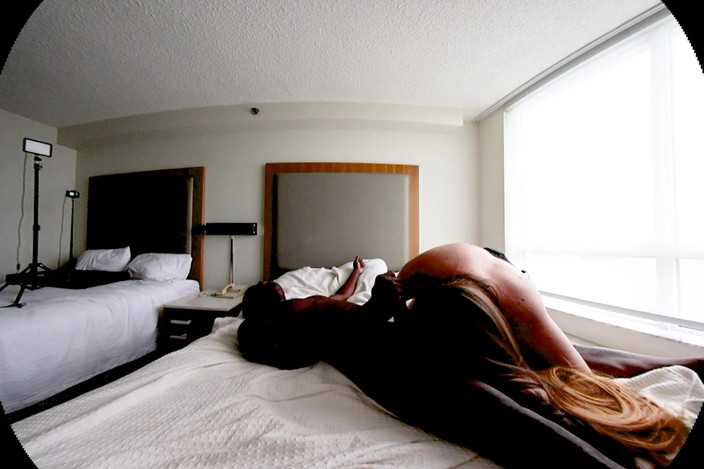 AshleyAceVR: Удовольствие милфы VR крупным планом: Полный фантазийный опыт Ashley Ace и Джей Playhard