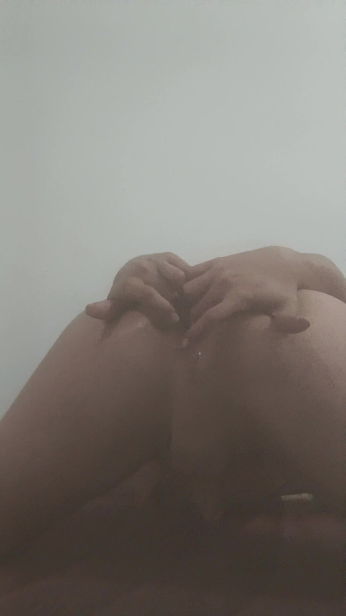 Jollyfox: Upaya Saya untuk Memuaskan Diri Saya Dalam Ketidakhadiran