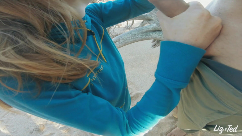 Lizandted: Sex on a Sardinian beach