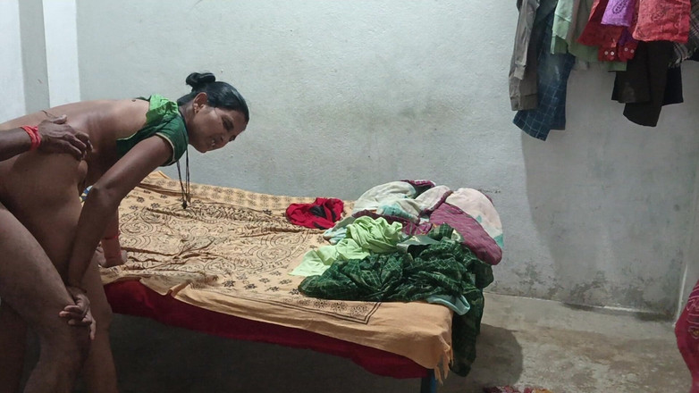 NXKAMAL: Hintli kadın en iyi ateşli videolar