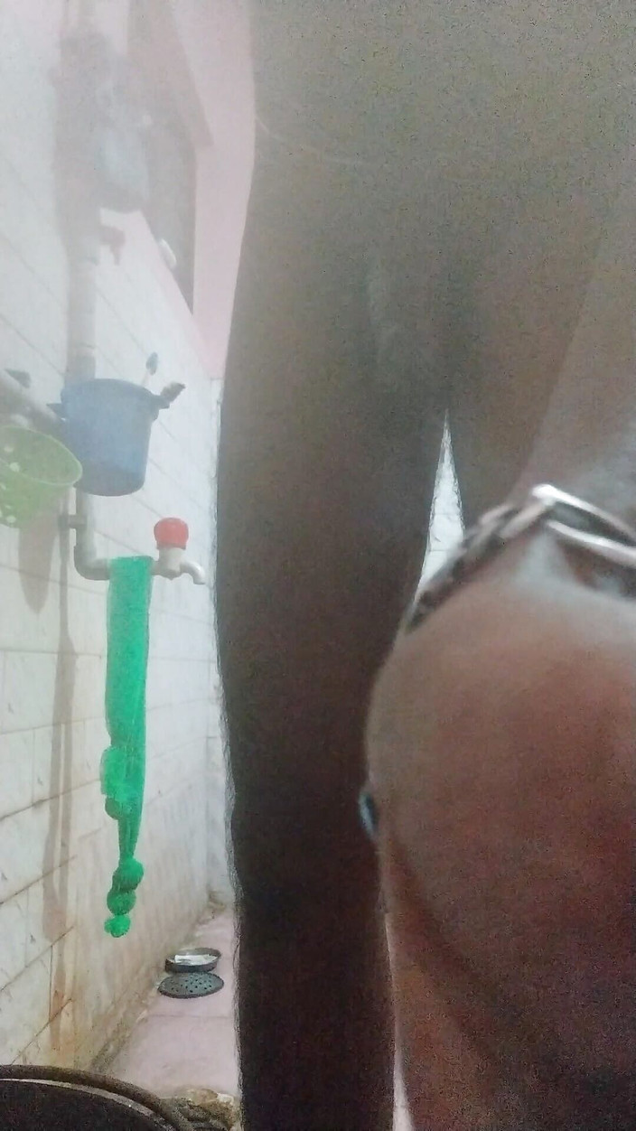 Tamil 10 inches BBC: Denní mytí tamilštiny BBC