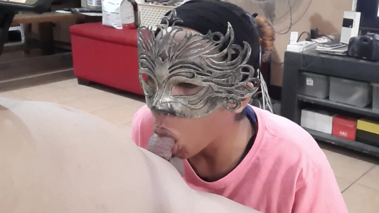 Pinay Buko Juice: ディナーフェラチオ