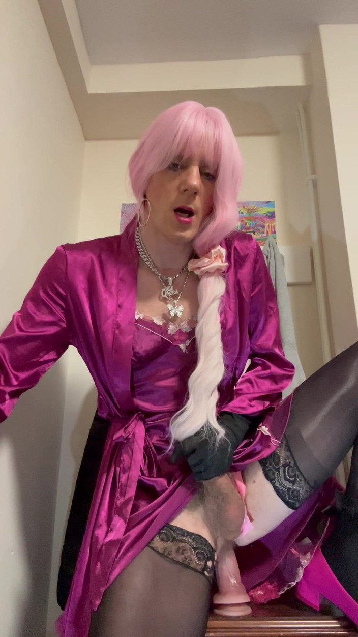 Jessica silk: Jess Silk chevauche un gode