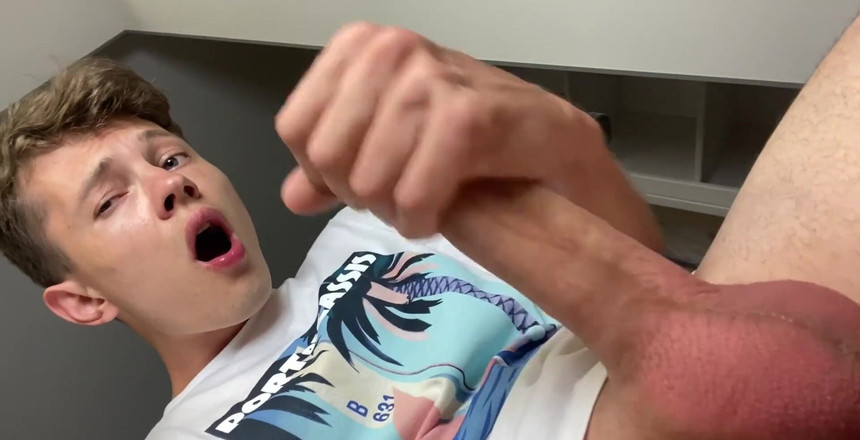 rushlightDante: Linda, caliente, irresistible. Creo que mi polla sigue creciendo, estoy...