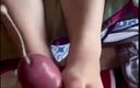 Steveboy: Footjob maison