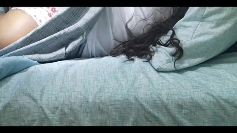 Anny Kitty: Můj zadek hodně bolí! Dejte to ven! Drobná studentka má...