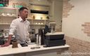 Mochi Boys: Visitando o Public Fuck Café - Parte 1