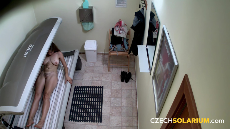 Czech Solarium: Czech Solarium 163: รุ่นแม่น่าเย็ดขนดกโชว์ฟรีในโซลาเรียม