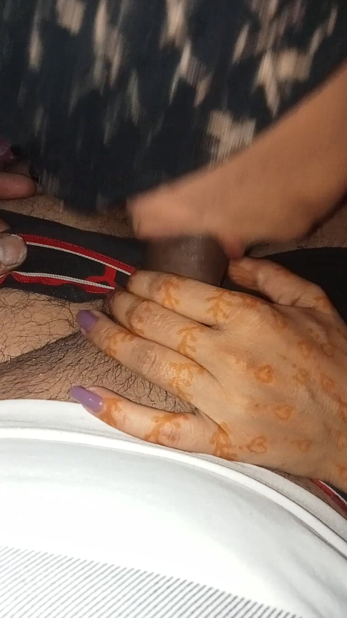 cuteindiancpl21: Desi vrouw pijpbeurt