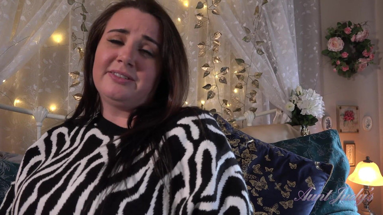 Aunt Judy's: Auntjudys - 거유 새엄마 부인. 자지를 빨고 섹스할 수 있게 해주는 솜털(pOV)