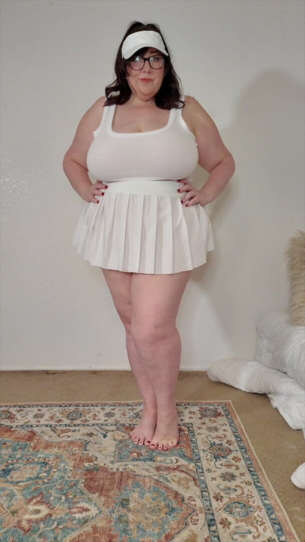 cutejayne: Busty BBW Tennis MILF