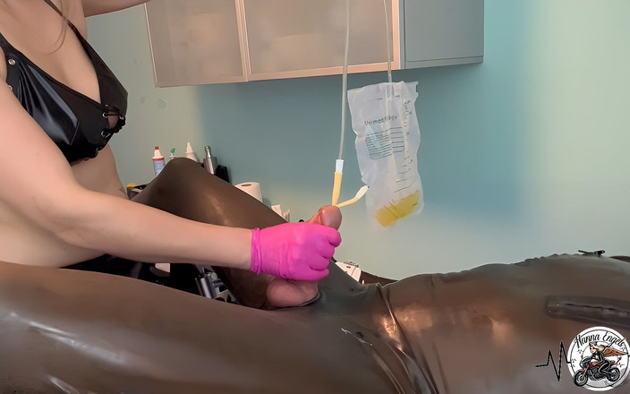 Hanna Engels: Ханна Энгельс - отмыли и подрочили! Ежемесячный осмотр Martina