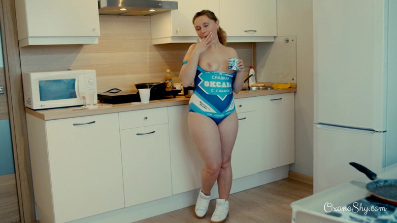 MILF Oxana: Oxaina kulinářská show - Sweet Oxana