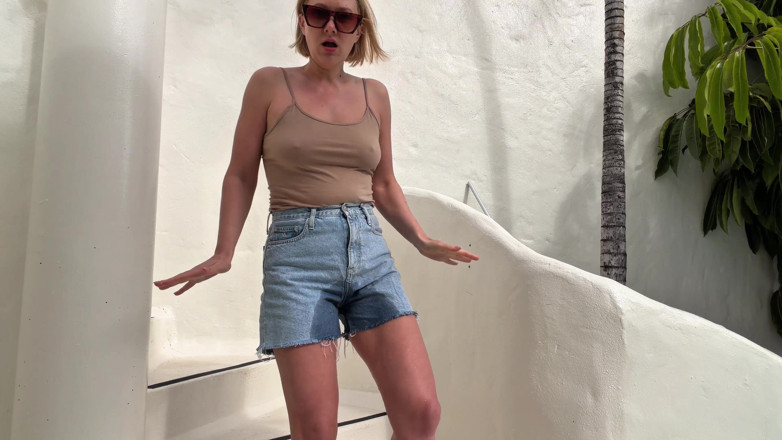 Emma Voyeur: Desperate Wetting Denim Shorts on the Terrace: Can't Hold It...