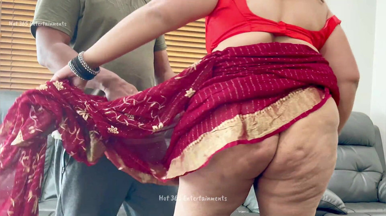 Hot 365 Entertainments: Ateşli Hintli çift romantik seks - hintli evli kadın anal sikiliyor, sari...