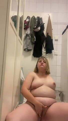 Deutsche Anna: Amputee Girl Is Playing with Some Cold Ice Cubes