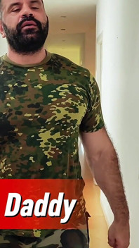 Büyük kıllı dom üst su samuru itaatkarını sert sikiyor