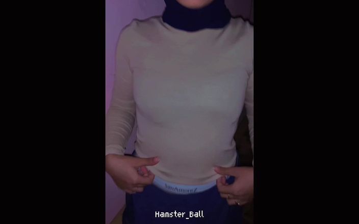 Hamster_Ball: Muie timidă malaieziană cu hijab