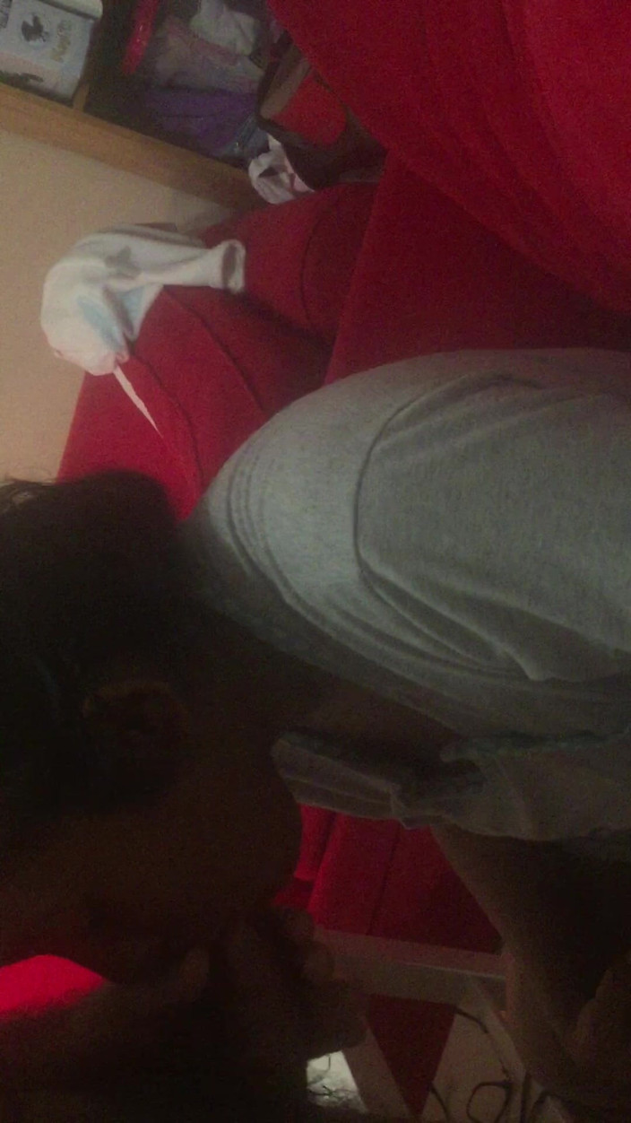 Megacute9999: Indonezyjska Sluzaca Jebana W Twarz Dostaje Cumshot W Buzi